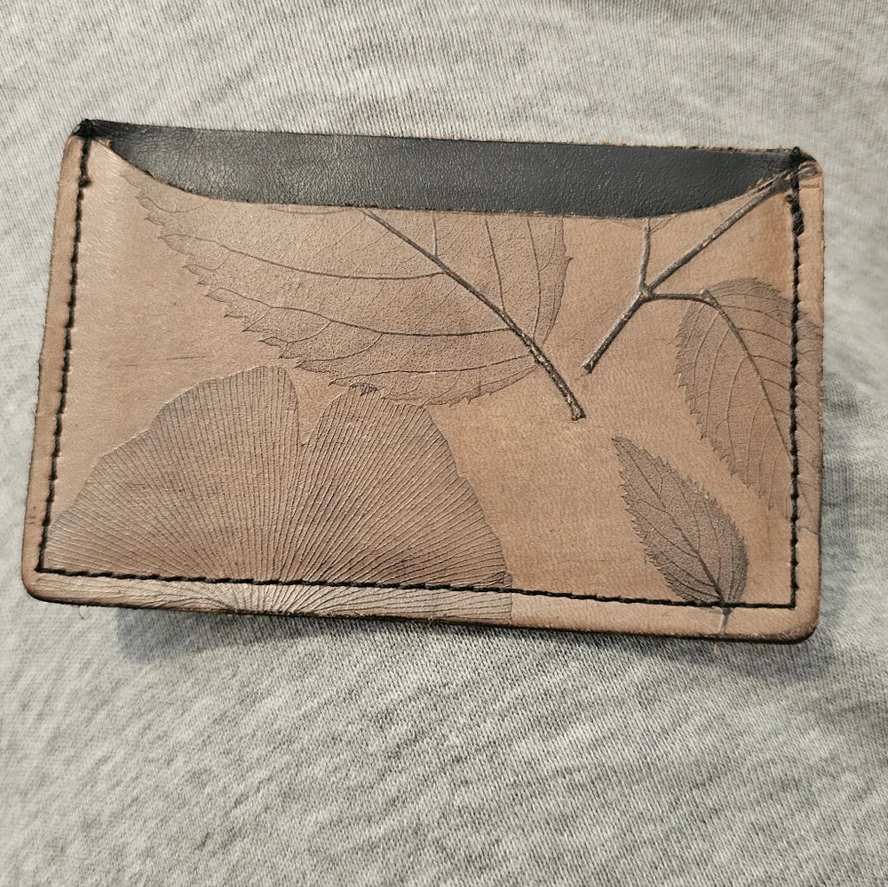 Embossed Slim Leather Tooled Ginkgo Leaf Minimalist Card Case Wallet‎ Handmade